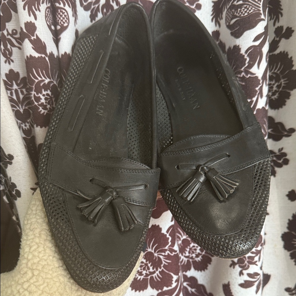 Vintage Cole Haan Dark Leather Tassel Loafers sz 6.5